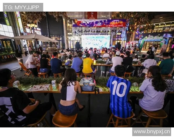 世界杯决赛激战正酣 强队对决揭示足球巅峰对抗与荣耀之路